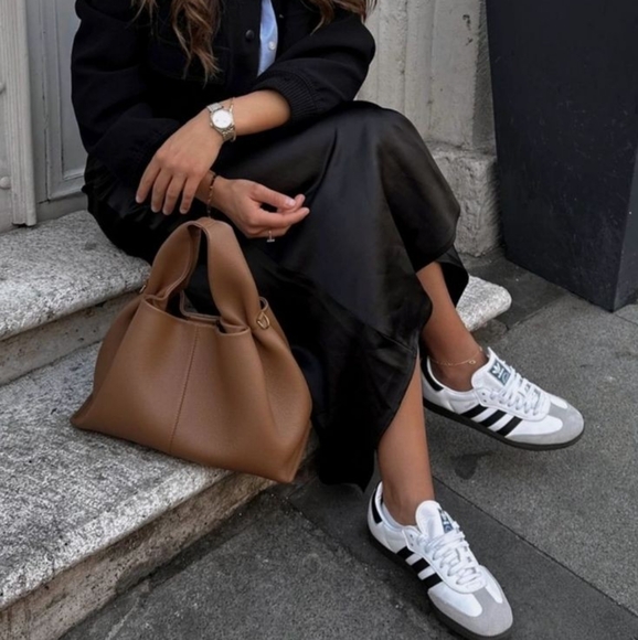 Adidas Samba Classic Shoes - Picture 3 of 15